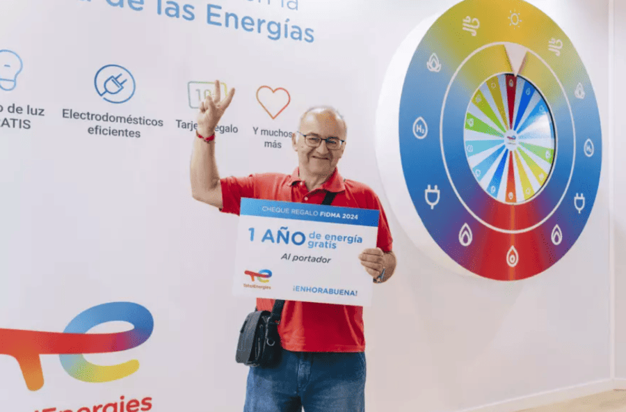 lorenzo-gana-premio-luz-fidma