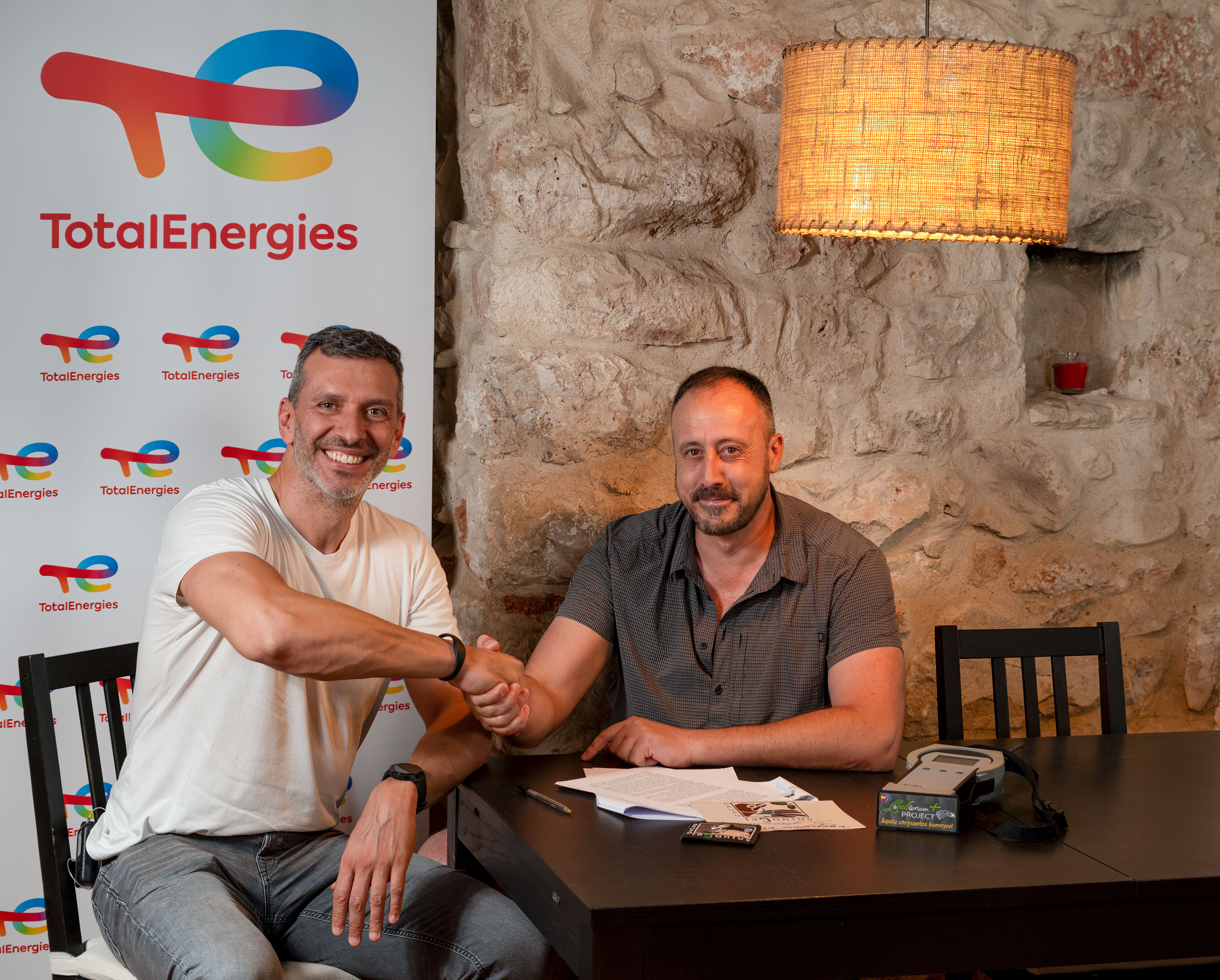 Firma de Convenio Tagonius