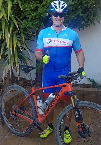 Ciclista TOTAL Gas y Electricidad España hector-ciclista-total-2d