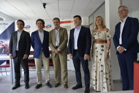 Firma del acuerdo con Cruz Roja Murcia