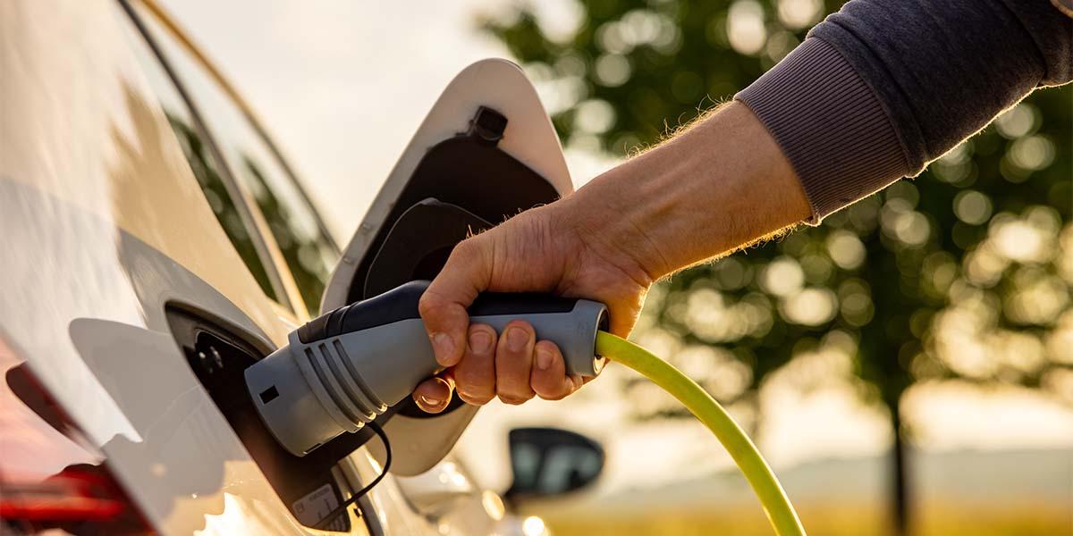 cómo cargar el coche eléctrico en casa