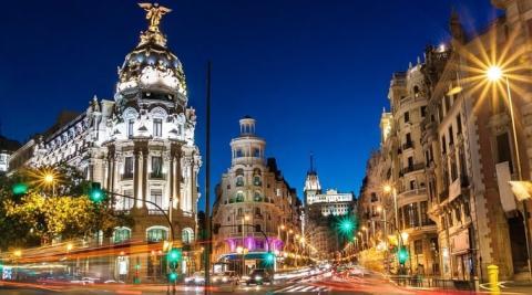 Representación de la iluminación de Madrid de noche